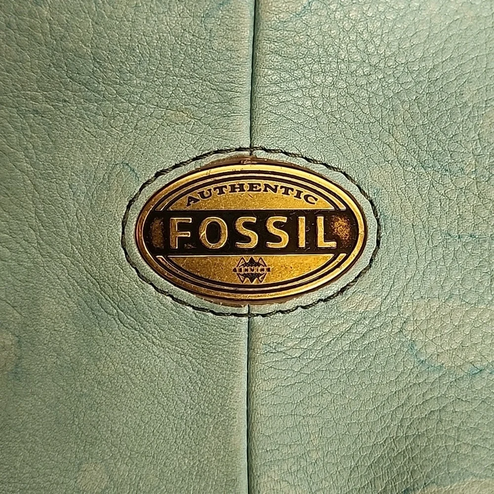 Fossil Teal Vintage Leather Shoulder Bag with Key Charm. LONG LIVE VINTAGE